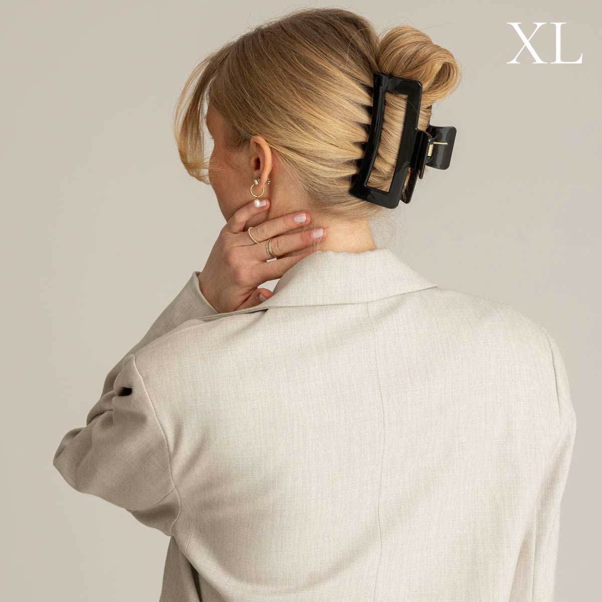 Léonie Hiusklipsi Kiiltävä Musta XL