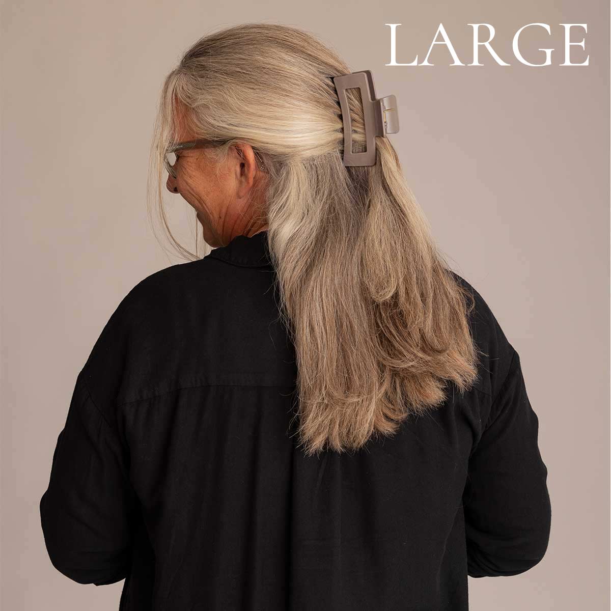 Léonie Hiusklipsi Kiiltävä Taupe Large